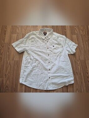 Quicksilver Men's Size XL Button-Down Short Sleeve Shirt